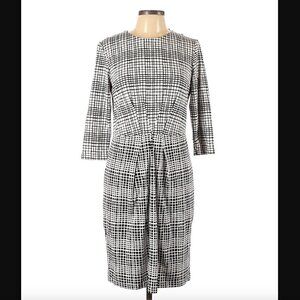 J. McLaughlin Dress 3/4 Sleeve Jewel Neck Front Pleat Mod Matrix White Black